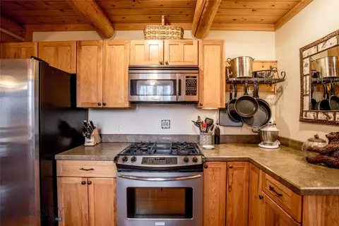 Kitchen - 1 Dutchman Trl, Cameron, MT 59720 photo 3 of 4