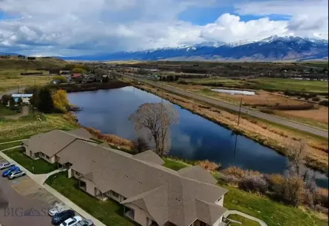 5 Avalon Ct, Emigrant, MT 59027