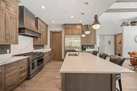 Kitchen - 11 Speaking Eagle, Big Sky, MT 59716 photo 5 of 5