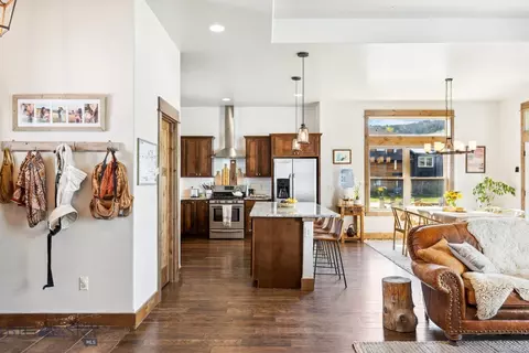 Entry Way - 2296 Boylan Rd, Bozeman, MT 59715 photo 4 of 6