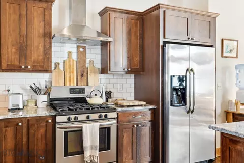 Kitchen - 2296 Boylan Rd, Bozeman, MT 59715 photo 5 of 8