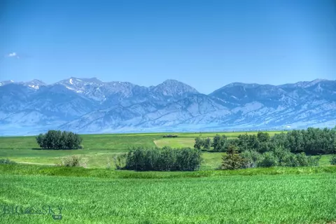 13830 Cottonwood Rd, Bozeman, MT 59718