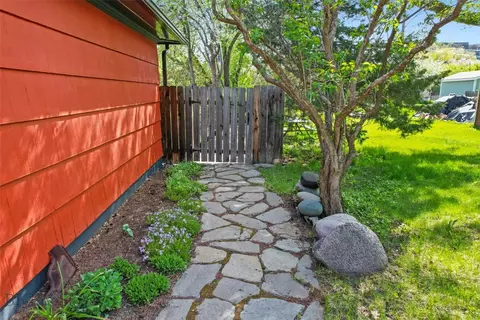 Exterior - 420 N 3rd St, Bozeman, MT 59715 photo 20 of 31