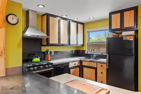 Kitchen - 420 N 3rd St, Bozeman, MT 59715 photo 3 of 8