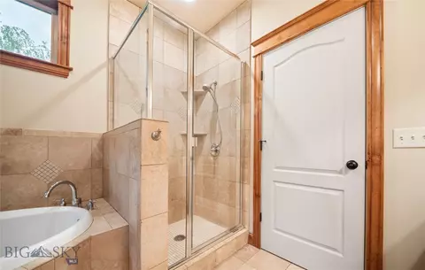 Bath - 1004 Oconnell Dr, Bozeman, MT 59715 photo 7 of 16
