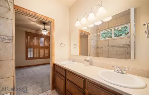Bath - 1004 Oconnell Dr, Bozeman, MT 59715 photo 5 of 16