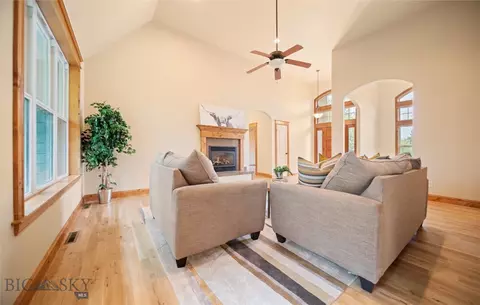 Living - 1004 Oconnell Dr, Bozeman, MT 59715 photo 3 of 3