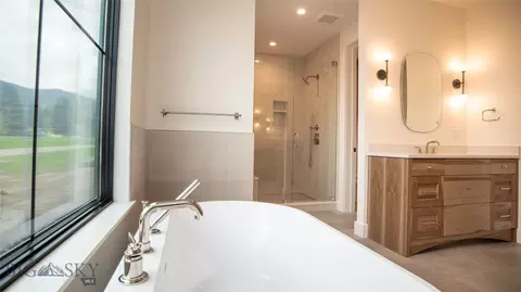 Bath - 2276 Snow Flake Ct, Bozeman, MT 59715 photo 2 of 9