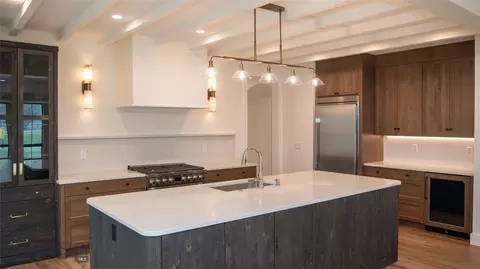 Kitchen - 2276 Snow Flake Ct, Bozeman, MT 59715 photo 6 of 9