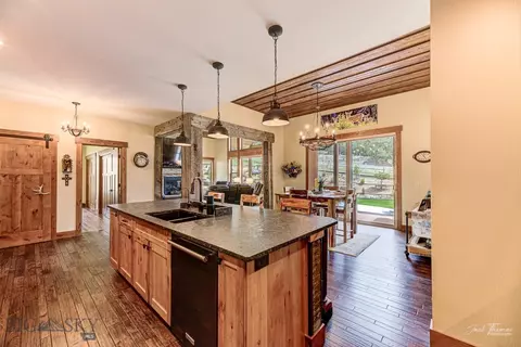 Kitchen - 20 Penny Ln, Clancy, MT 59634 photo 7 of 8