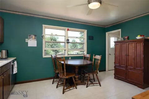 1121 Cherry Dr, Bozeman, MT 59715 photo 9