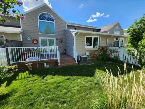1605 Rocky Ct, Great Falls, MT 59405