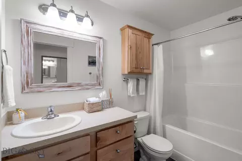 Bath - 1165 Stewart Loop, Bozeman, MT 59718 photo 4 of 4