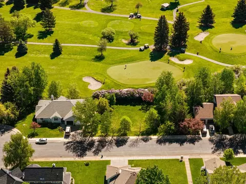 2840 Spring Meadows Dr, Bozeman, MT 59715 photo 3