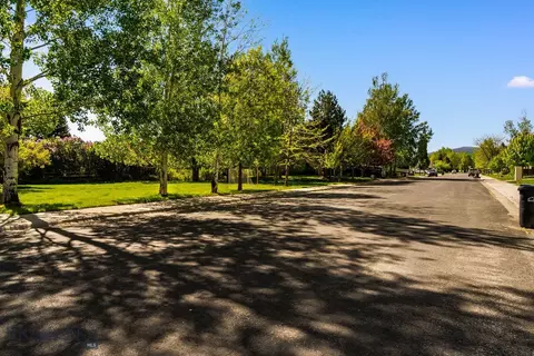 2840 Spring Meadows Dr, Bozeman, MT 59715 photo 18