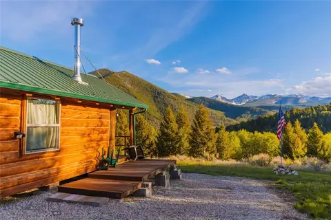 343 Wolverine Dr, Anaconda, MT 59711
