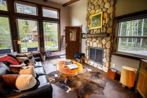 Living - 23 And 24 Moose Haven Loop, Mc Leod, MT 59052 photo 3 of 4