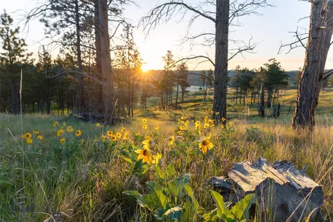 151 Big Clearing Rd, Roundup, MT 59072