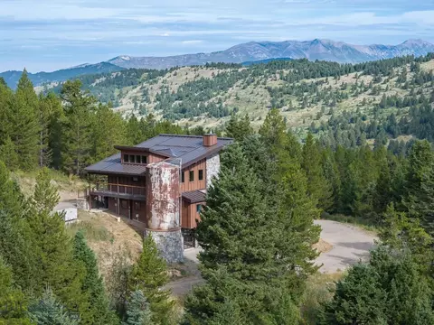 3096 Woodchuck Rd, Bozeman, MT 59715