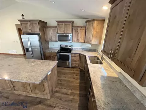 121 Ridge Ct, Dillon, MT 59725 photo 9