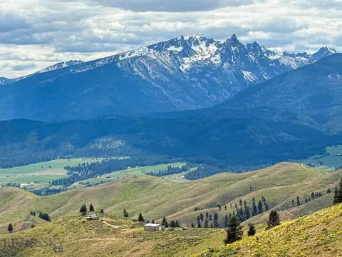 4000 Going To Sun Rd, Darby, MT 59829