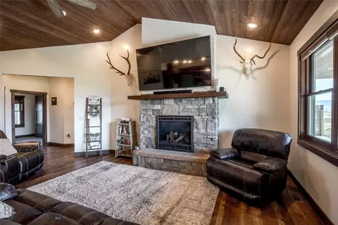 Living - 8 Sunset Ct, Ennis, MT 59729 photo 2 of 2