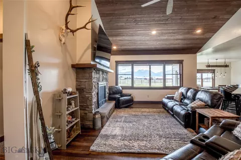 Living - 8 Sunset Ct, Ennis, MT 59729 photo 1 of 2