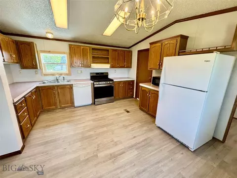 410 Meadowlark Dr, Dillon, MT 59725 photo 6