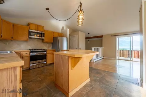 Kitchen - 3 Evening Star Dr, Emigrant, MT 59027 photo 1 of 2
