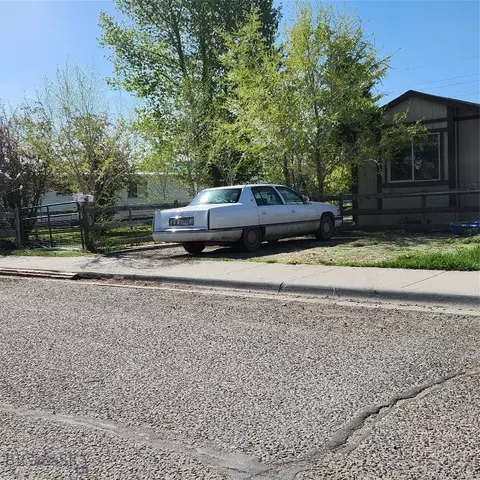 434 Barnett Ave, Dillon, MT 59725 photo 2