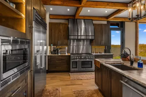 Kitchen - 155 Peacemaker Ridge Rd, Belt, MT 59412 photo 5 of 6