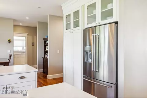 Kitchen - 33 Oasis Trl, Bozeman, MT 59718 photo 9 of 10