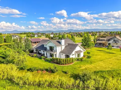 View/Area - 33 Oasis Trl, Bozeman, MT 59718 photo 1 of 7