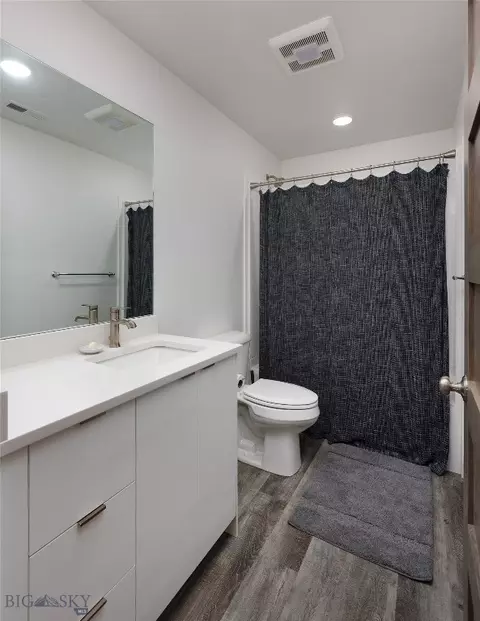 Bath - 223 New Ventures Dr UNIT E, Bozeman, MT 59718 photo 2 of 3