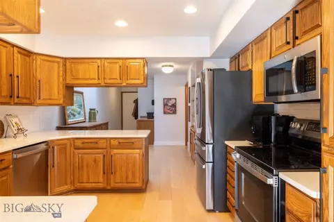 31 Hoffman Dr, Bozeman, MT 59715 photo 11
