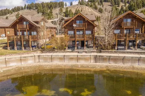 70 Lake Shore Dr #3, West Yellowstone, MT 59758