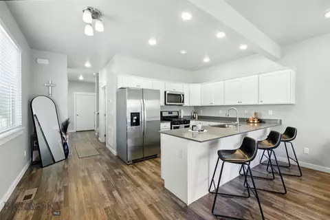 Kitchen - 95 9th St #B, Belgrade, MT 59714 photo 2 of 6