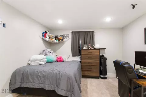 Bedroom - 104 Cedar Lk, Butte, MT 59701 photo 17 of 21