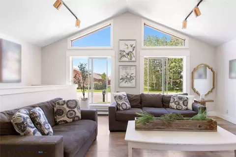 Living - 104 Cedar Lk, Butte, MT 59701 photo 2 of 4