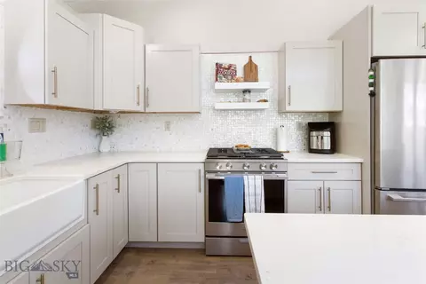 Kitchen - 104 Cedar Lk, Butte, MT 59701 photo 5 of 6