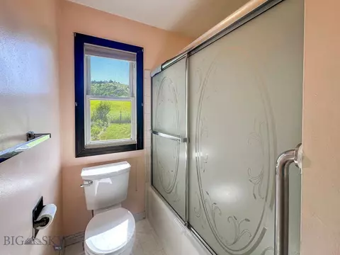 Bath - 1716 S Rouse, Bozeman, MT 59715 photo 2 of 3