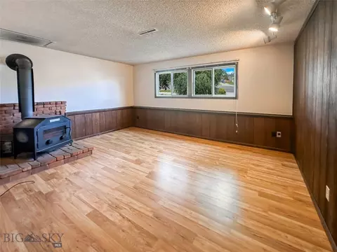 Living - 1716 S Rouse, Bozeman, MT 59715 photo 10 of 10