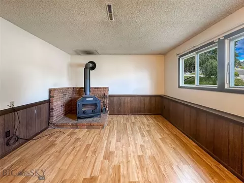 Living - 1716 S Rouse, Bozeman, MT 59715 photo 8 of 10