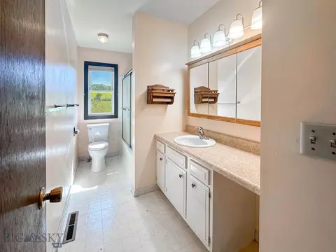 Bath - 1716 S Rouse, Bozeman, MT 59715 photo 1 of 3