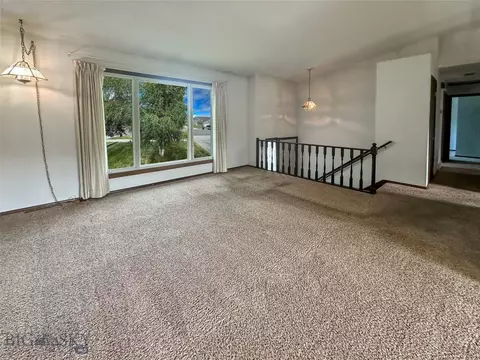 Living - 1716 S Rouse, Bozeman, MT 59715 photo 4 of 10