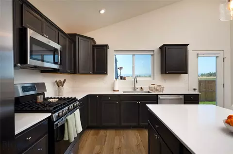 Kitchen - 712 Thrice Loop, Belgrade, MT 59714 photo 3 of 3