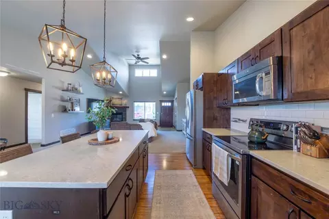121 Scott Dr, Bozeman, MT 59718 photo 4