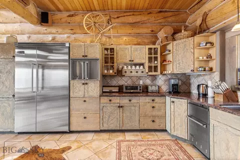 Kitchen - 140 Upper Beehive Loop Rd, Big Sky, MT 59716 photo 5 of 9