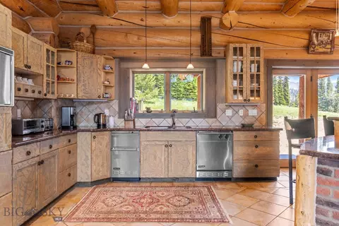 Kitchen - 140 Upper Beehive Loop Rd, Big Sky, MT 59716 photo 6 of 9