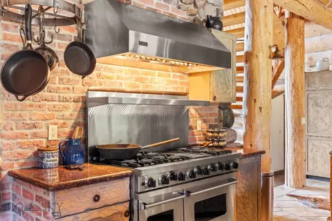 Kitchen - 140 Upper Beehive Loop Rd, Big Sky, MT 59716 photo 4 of 9